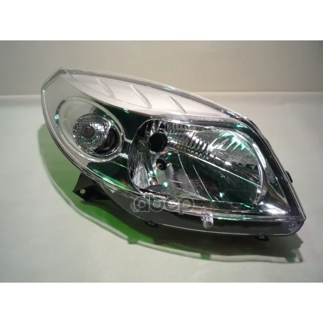 Фара Прав Renault: Sandero 08- RENAULT арт. 8200733877