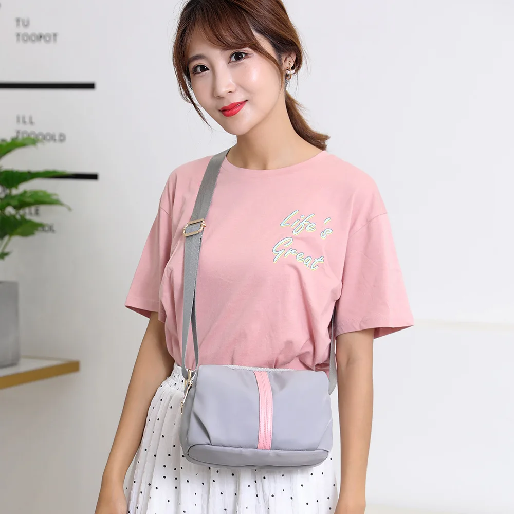 

Casual Shoulder Mommy Travel Pouch Korean Simple Nylon Waterproof Storgage Bag