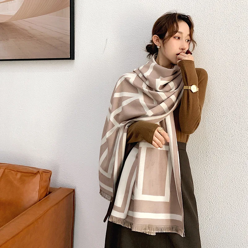 20865025081_2070773686