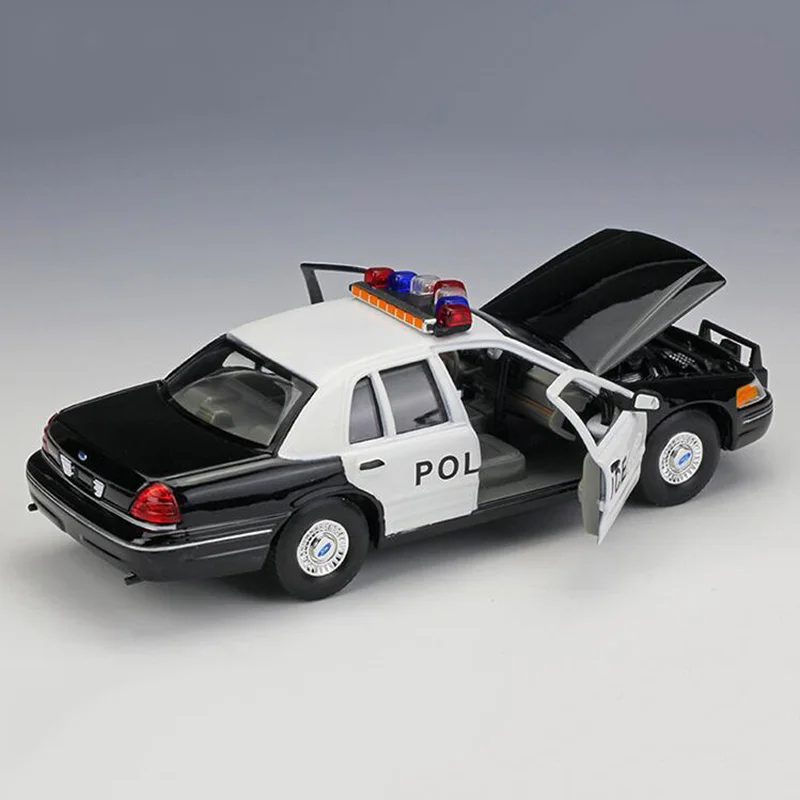 1/24 масштаб металлического сплава литья под давлением 1999 Ford Crown Victoria Нью-Йорк Такси автомобиль фургон модель игрушки для коллекции подарки детям подарки