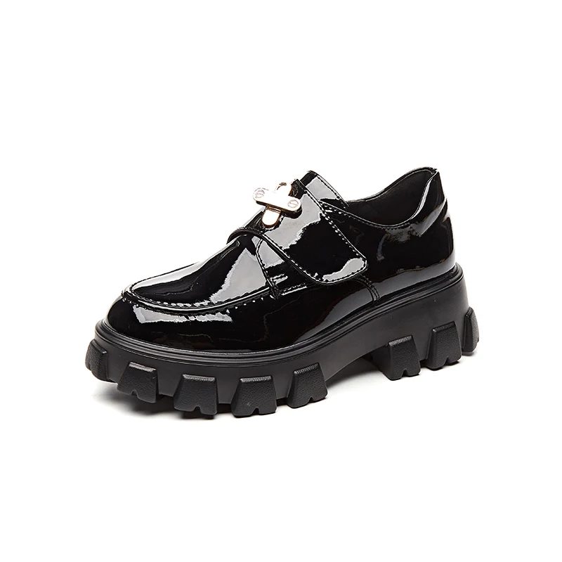 

Casual Shoes Women Patent Leather Height Increase Girls Shoes Casual Luxury Black White Fashion Brand Summer Lady Brogue Shoes