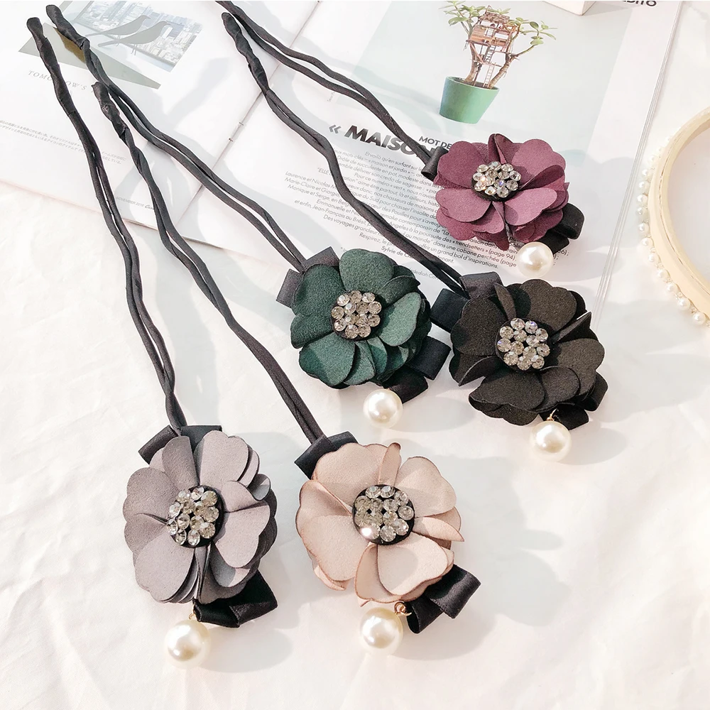 

1PC Women Flower Donuts Twist Headband Magic Bun Maker Girl DIY Hairstyle Tool Sweet Girls Floral Hair Accessories Hairband Drop