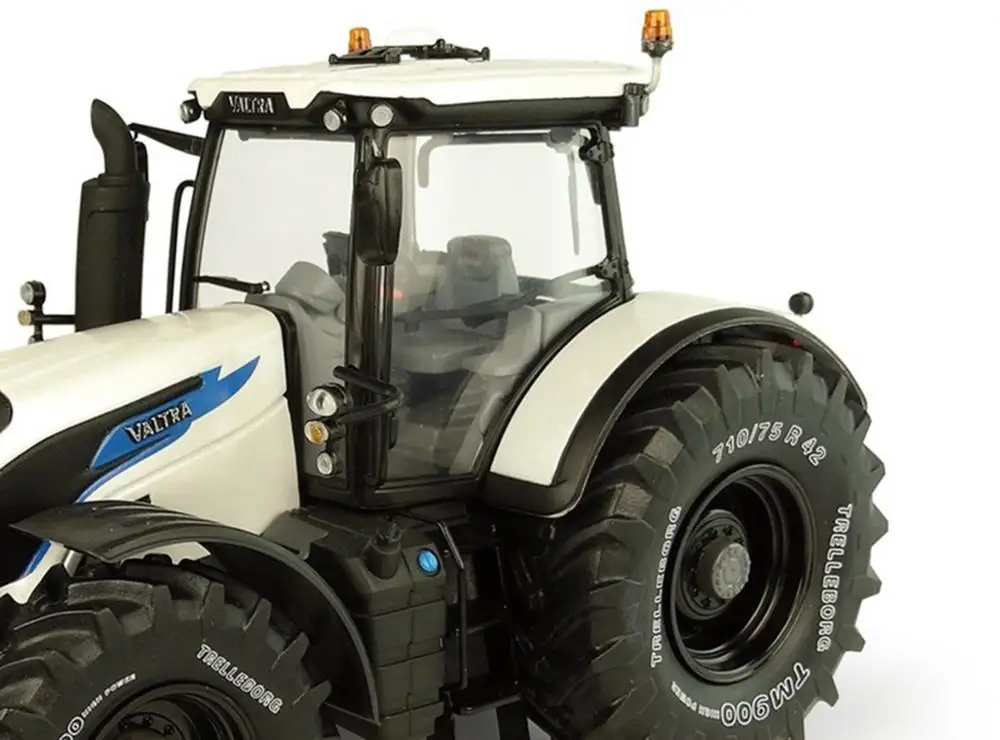 Универсальные хобби 1/32 Valtra S394 Finland Edition UH5319 трактор литая модель