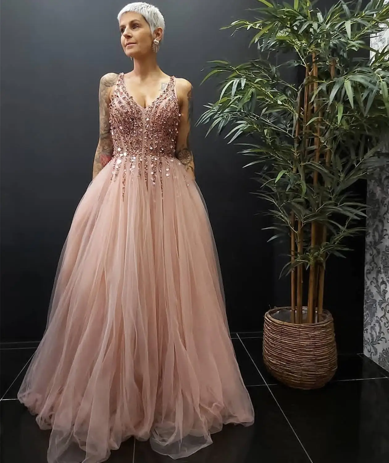 

2020 Dust Pink V-Neck Evening Dress For Women Long Tulle High Quality Custom Made Spaghetti Strap Backless Women Party Dress