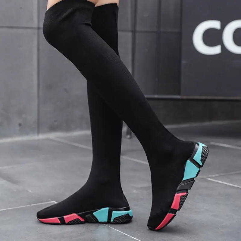 Sapatas para Mulheres sobre o Joelho Sapatos de Marca de Grife Botas Longas Lightweigt Meias Elásticas Altas Mulheres Flats Selvagens Sexy Bota 2020