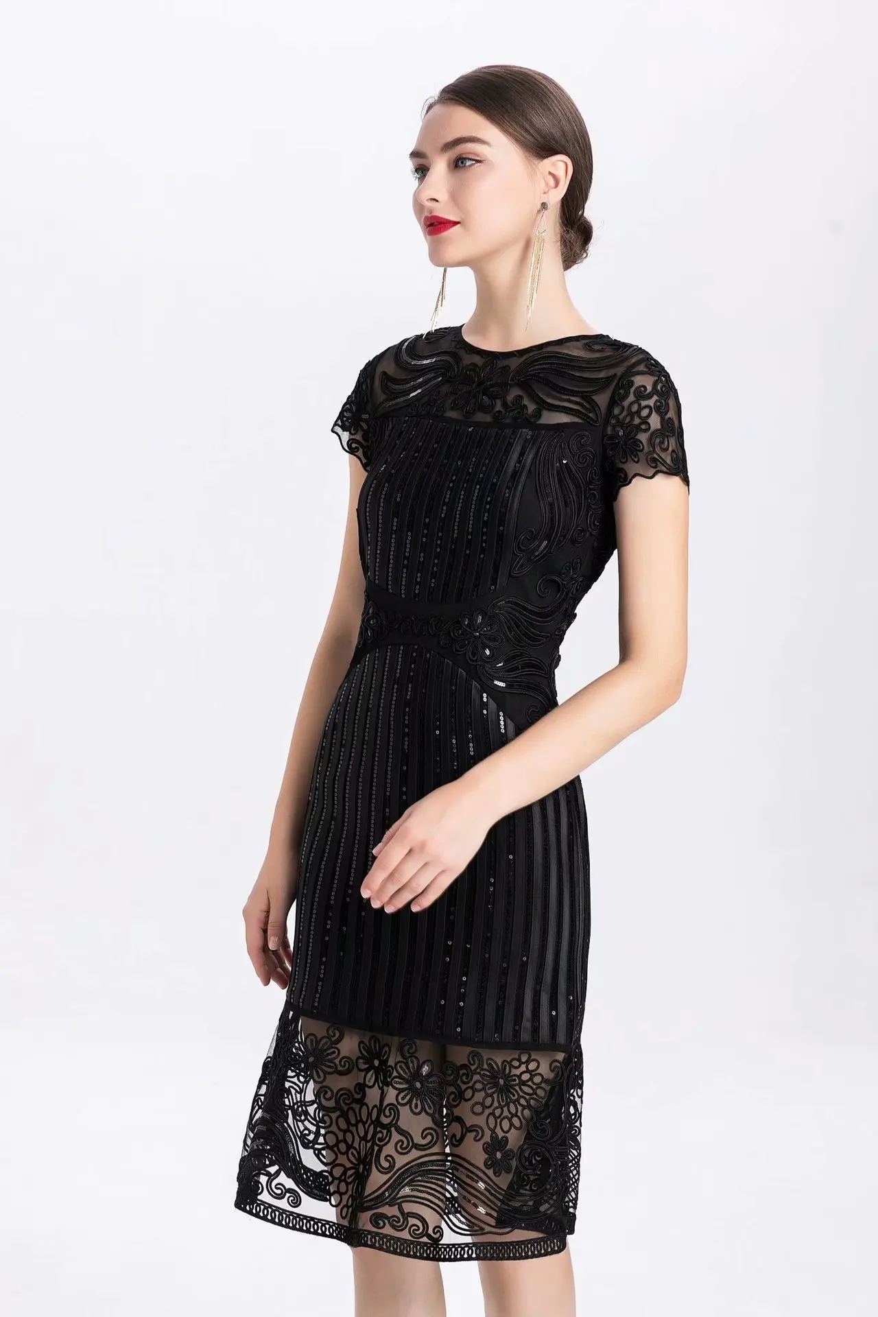 BacklakeGirls/ г. Изящные прямые кружевные платья с круглым вырезом и короткими рукавами для матери невесты три цвета на молнии сзади