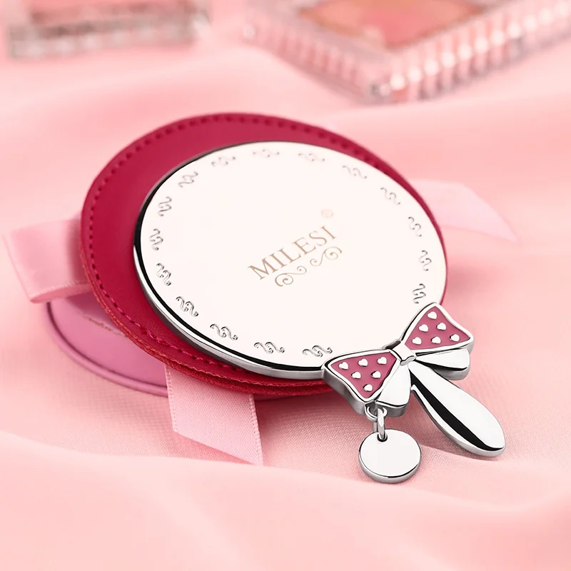

Net red hand-held mini small mirror women carry mirror makeup mirror portable small dormitory girl heart ins mirror