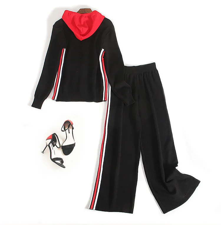 11973154958_1144999674