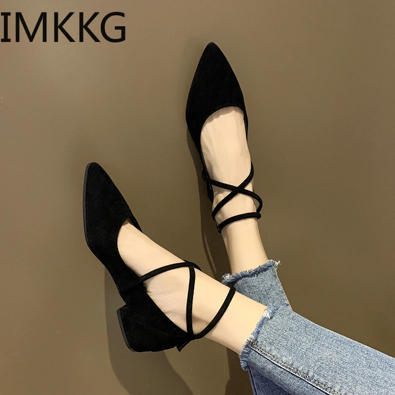 

Women's Shoes 2019 New Fashion Casual Point Toe Buckle Strap Square Heel Sandals Med Heel Shoes Female Sexy Party Sandals Y10300