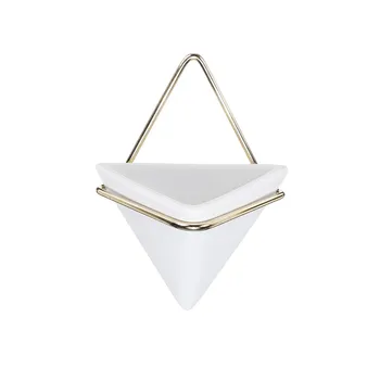 

Nordic Succulent Plant Wall Mounted Flowerpot Container Iron Triangular Vase Simple Ceramic Self Water-Absorbing Planter Set