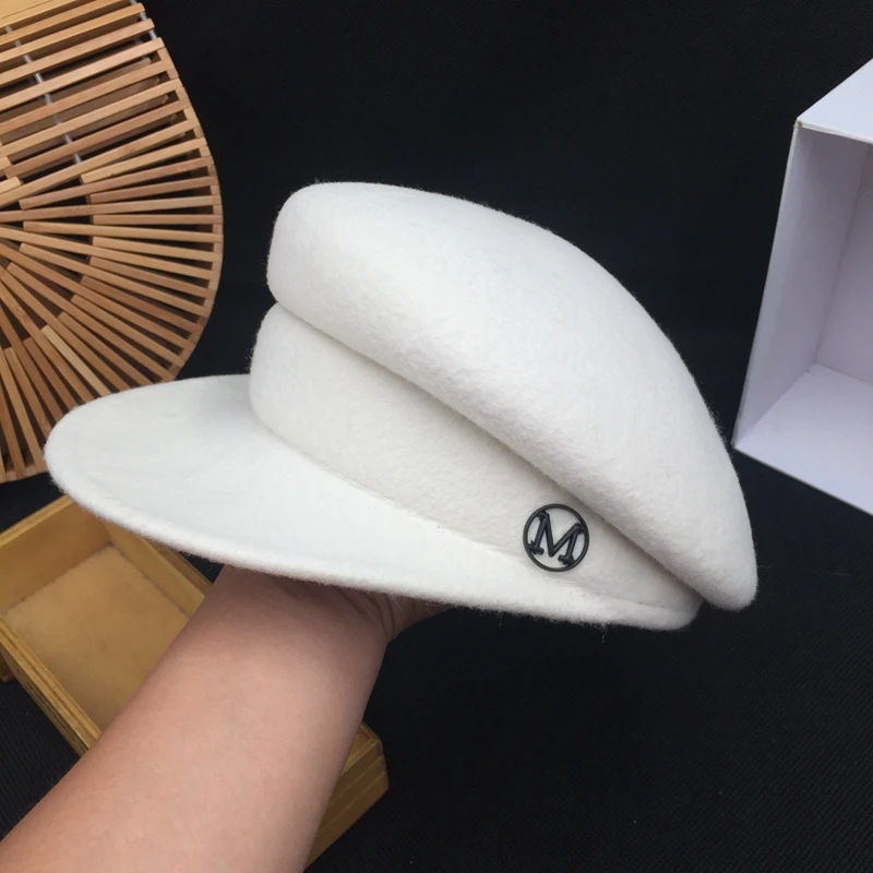 

2019 white cap female fashionable joker navy cap rocks in England about import wool beret