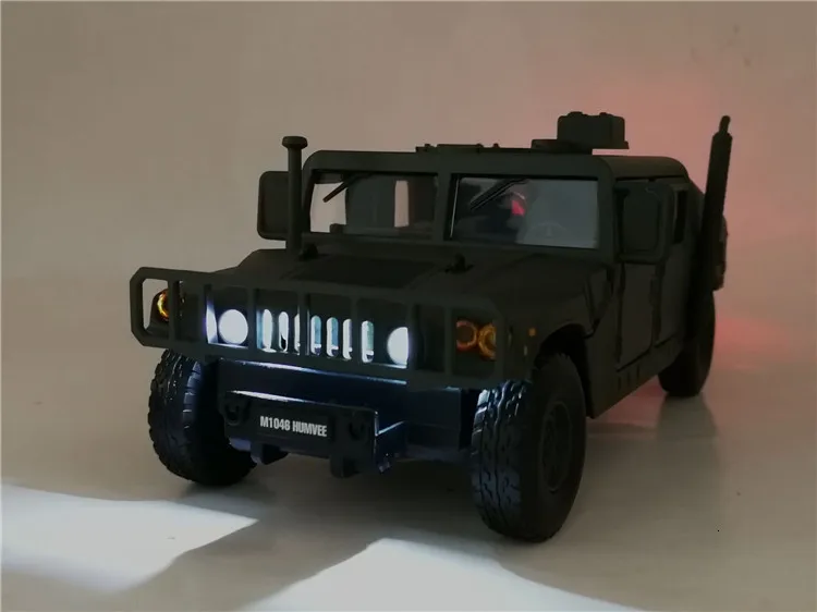 Модель 1/32 года, модель внедорожника Hummer H1 в масштабе США, игрушечный звуковой светильник, литой под давлением, металлический оттягивающийся автомобиль, военная модель, игрушка для детей в подарок