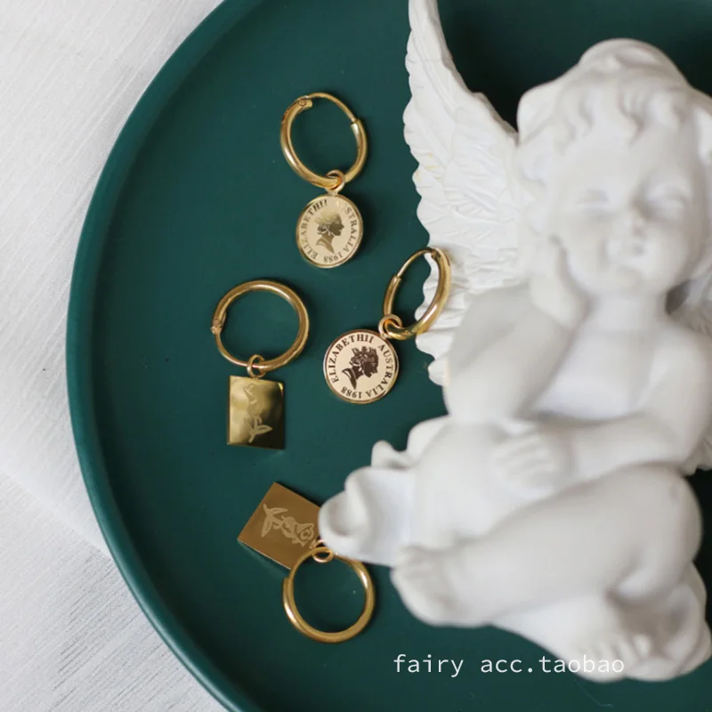 Yun ruo Винтаж queen монета серьги-гвоздики в форме крючка розового золотистого цвета женский подарок на день рождения Титан Сталь ювелирных изделий никогда не увядает Прямая