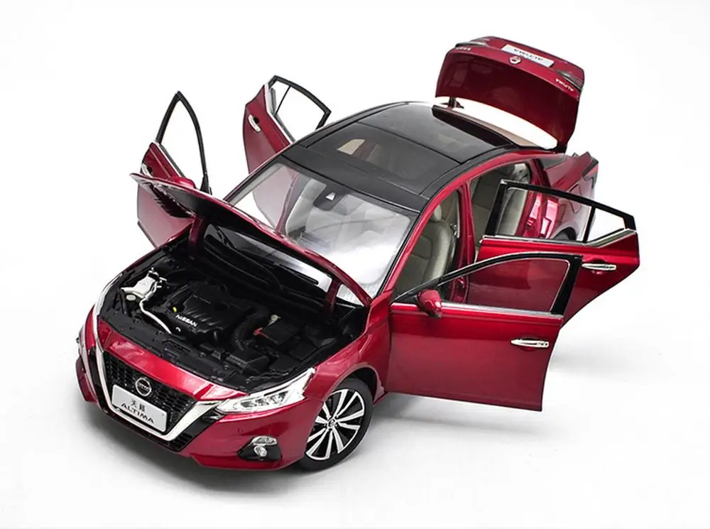 1/18 масштаб Nissan Altima красный литье под давлением модель автомобиля коллекция игрушек подарок