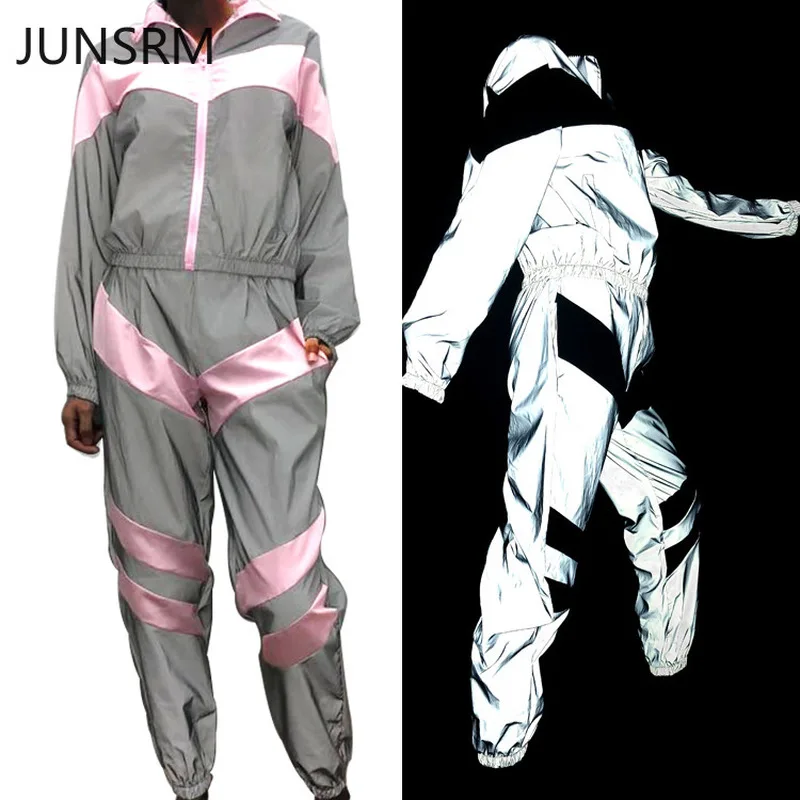 

2019 new women stitching reflective zipper sports leisure set two-piece separate Running fitness set