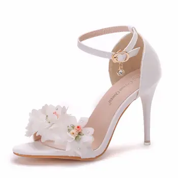 

2020 Women 9.5cm Thin High Heels Flowers Sandals Wedding Bridal Stiletto Sandals Prom Elegant Ankle Strap White New Shoes B0043