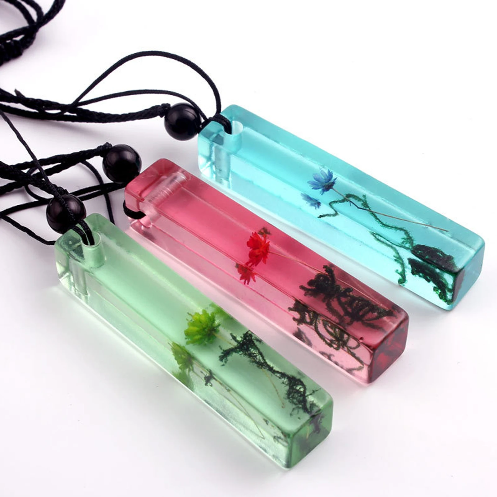 New Resin Pendant Necklace for Women Rectangle Dried Flower Inside Fashionable Polyester Woven Rope Chain Hot Jewelry Gift 1pc
