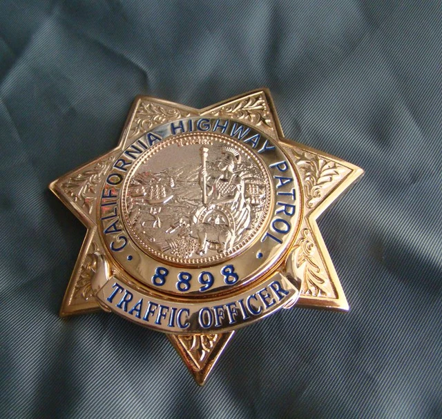 カリフォルニアハイウェイパトロール CHP実物ブレスト フラットバッジ