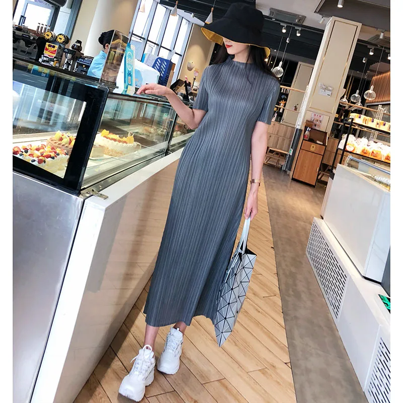 

fold Dress Long style Half collar Straight 2019 summer Big code Skinny Dress gray Black dress