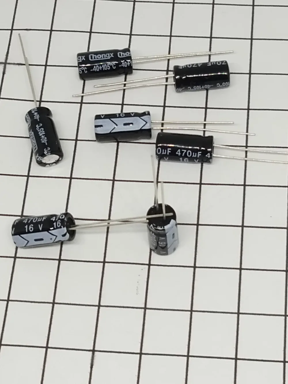32365250630(470 uF 16 V 6 X 12) (5)