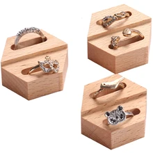 

Wooden Hexagon Ring Display Stand Couples Rings Storage Container Jewelry Holder Tray Organizer Solid Wood Jewelry Rack 2022 New