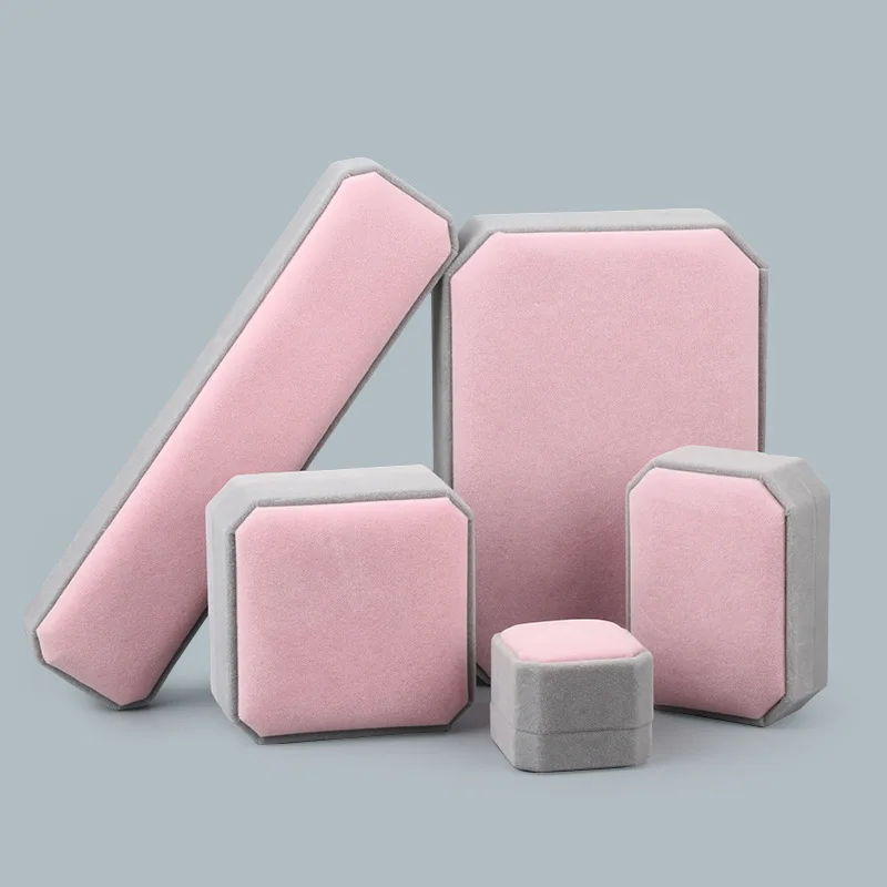 

The Characteristics of Fine Jewlery Box Necklace Bracelets Ring Earrings Box Multi-functional Gift Box