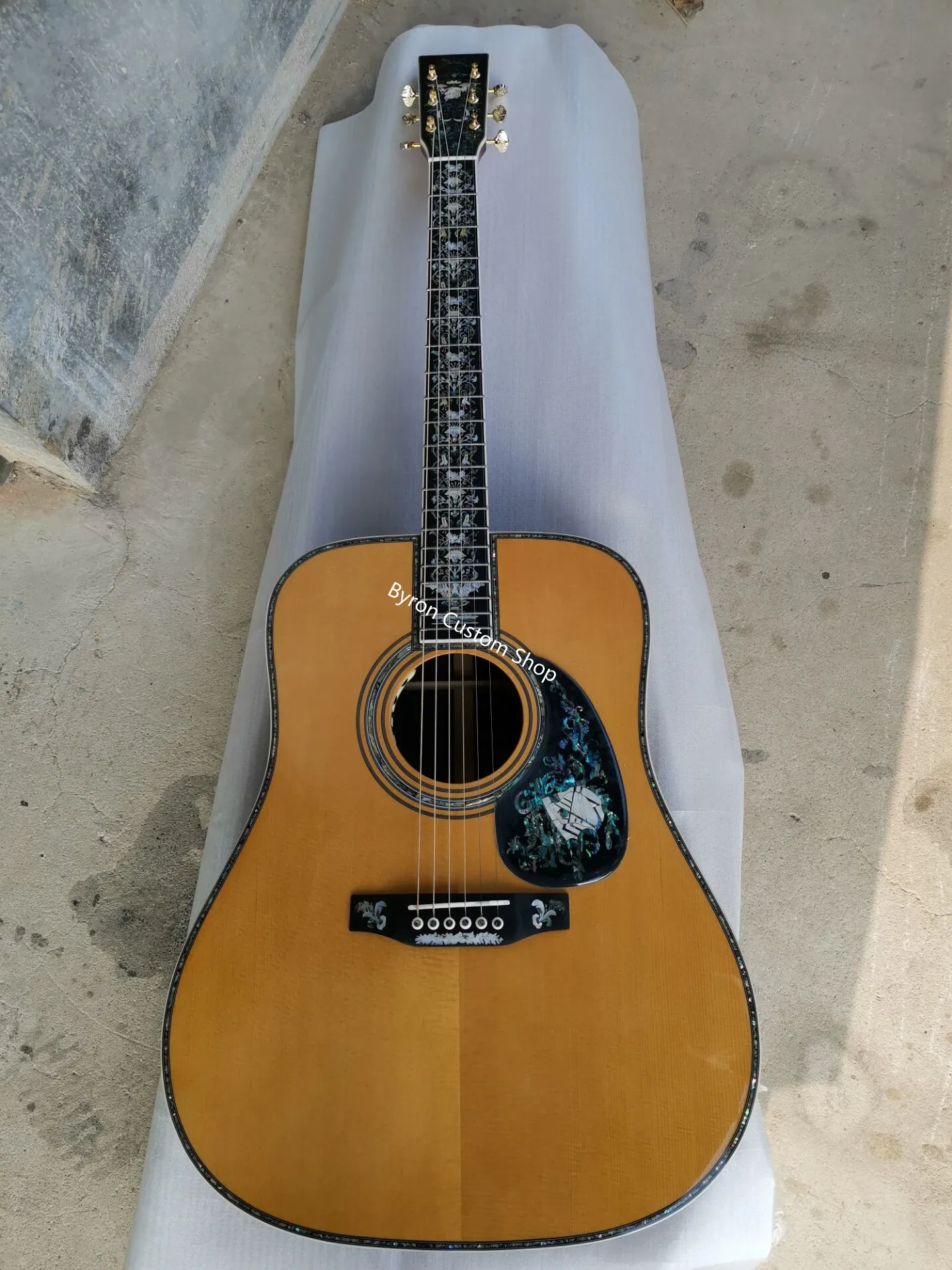 

free shipping AAAA handmade all solid wood dreadnought guitar super deluxe full abalone professional acoustic electric guitars
