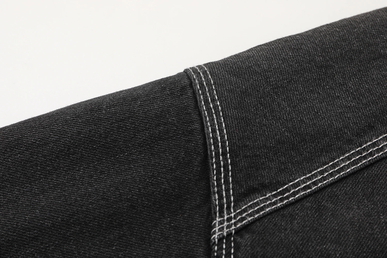 [EAM] Свободная джинсовая куртка с карманами и разрезом большого размера, новинка, Женское пальто с отворотом и длинным рукавом, модное осенне-зимнее пальто 19A-a310