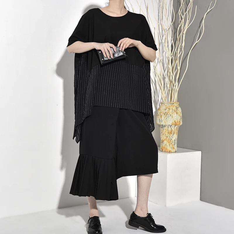 [EAM] New Spring Autumn Round Neck Half Sleeve White Striped Split Loose Oversize Big Size T-shirt Women Fashion JS9530