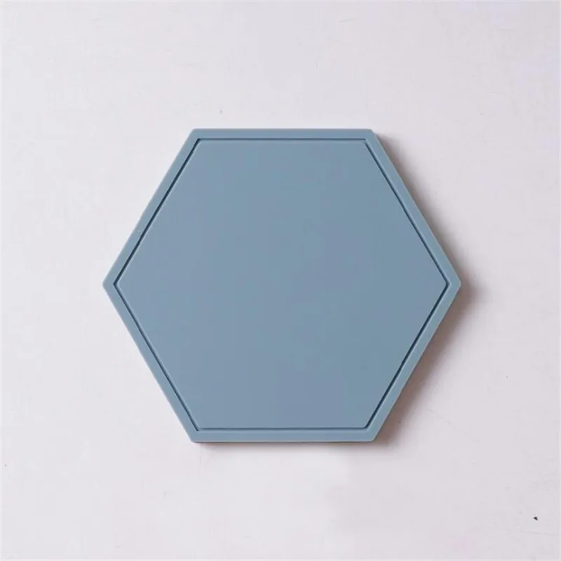 Креативные силиконовые подставки противоскользящие термоизолированные чашки коврики шикарные шестигранные полые чашки кружки Pad INS украшение дома 1 шт - Цвет: blue