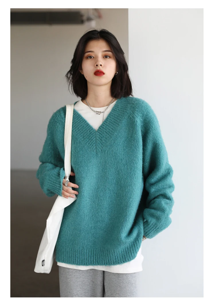 V-neck Knit Sweater  Women's Knitted Solid V Neck Casual Plus Size Female Loose Long Sleeve Pullovers Female Tops Lady Autumn Winter Sweaters for Woman in Blue