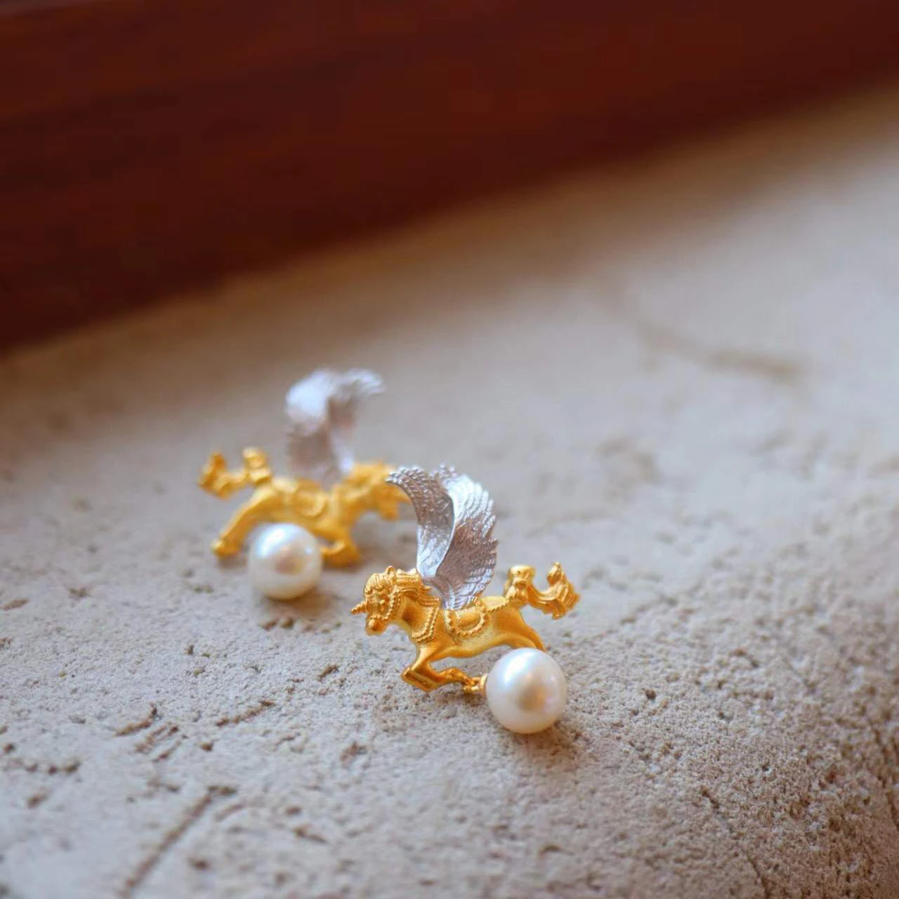 Рисунок 5 - Женские серьги-гвоздики из серебра