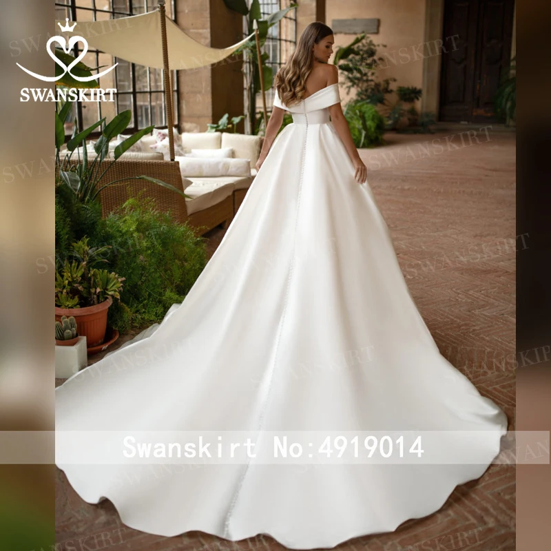 Graceful Satin Wedding Dress Swanskirt I222 Off Shoulder Boat Neck A-Line Princess Bridal Gown Court Train Vestido de Noiva