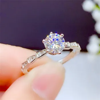 

Luxuriant Moissanite Rings 0.5CT 1CT D Color VVS Lab Diamond Ring for Women Wedding Engagement Gift Real 925 Sterling Silver