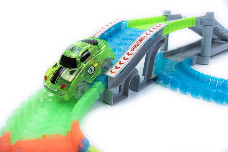 pixar cars diecast Magical Glowing Race Track DIY Universal Accessories Ramp Turn Road Bridge Crossroads Rail Car Toy Racing Tracks Kids Gifts hot wheels monster truck