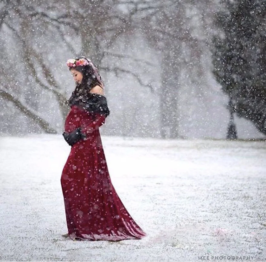 winter maternity dress for photoshoot