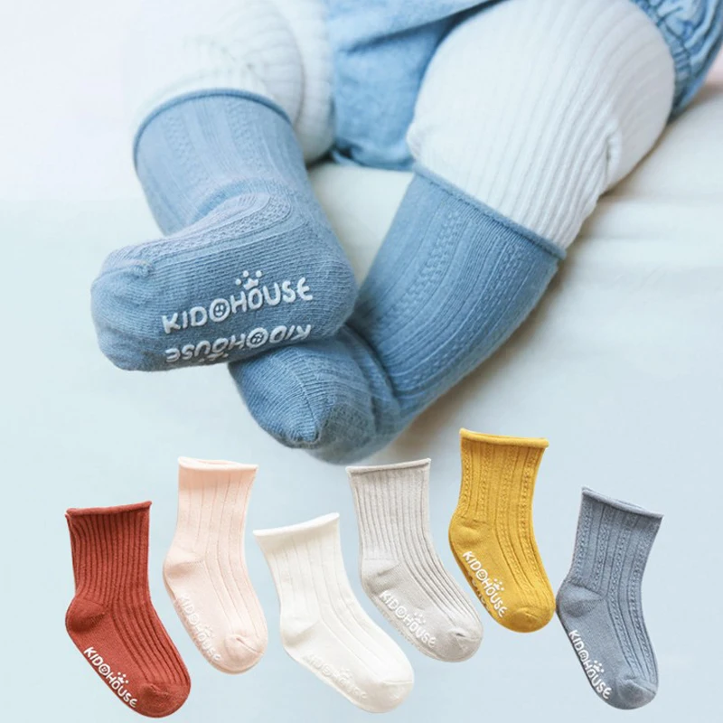 Детские носки для девочек и мальчиков, мягкие хлопковые носки до колена для малышей Нескользящие длинные носки-тапочки для новорожденных, осенне-зимние носки для малышей