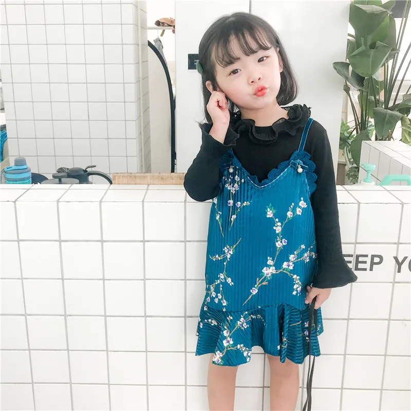 

Girls Autumn Clothing 2019 Skirt Set Black And White with Pattern Base Shirt + Printed Flounced Skirt Camisole Two-Piece Set Fas