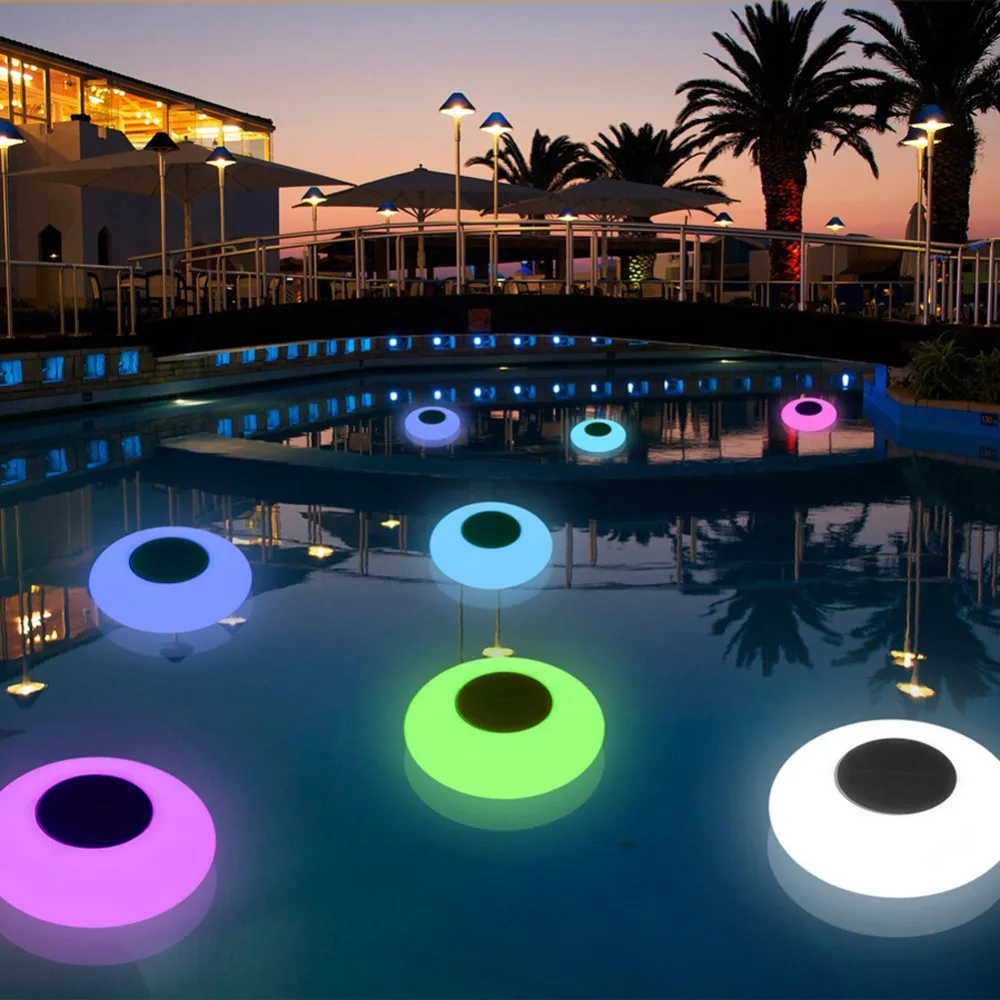 Luz con carga solar con forma de loto Navaris Lámpara de exterior para jardín Blanco frío Iluminación LED decorativa para piscina balcón 