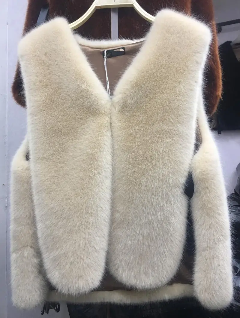 beige Осенне-зимняя женская длинная пушистая куртка из искусственного меха, Женская высококачественная искусственная верхняя одежда и пальто - Цвет: beige