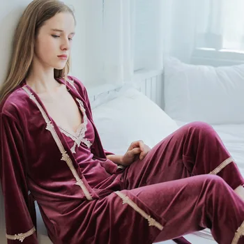 

Velvet 4PCS Sleepwear Set Women Coral Velour Suspender Robe Suit Pajamas Sexy Autumn Winter Home Wear Lace Trim Nightwear