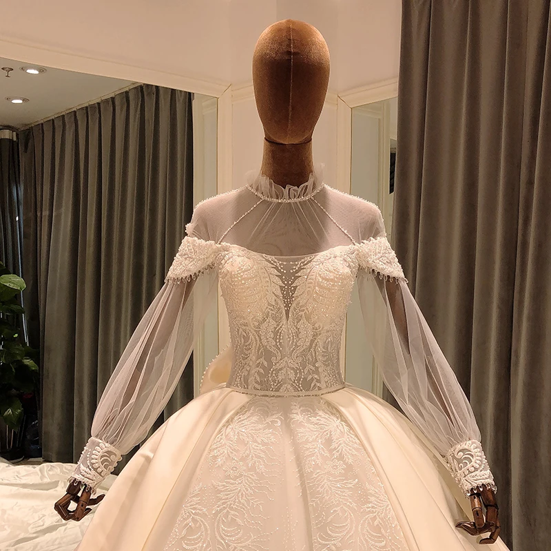 SL-8204 Customized long sleeve wedding dress ball gown 2021 bridal dresses  high neck lace heavy beads pearls bride wedding gown