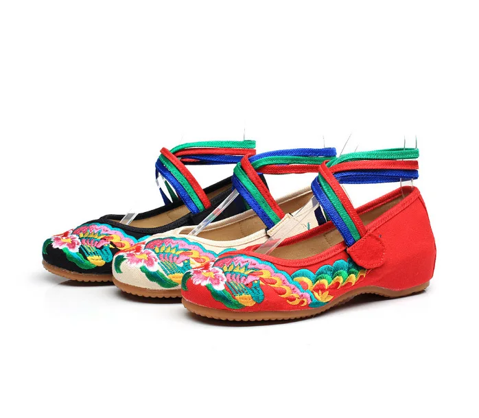 

Processing Colorful Rubber Sole Embroidery Color Peacock Ethnic-Style Chinese Style Soft-Sole Cloth Shoes