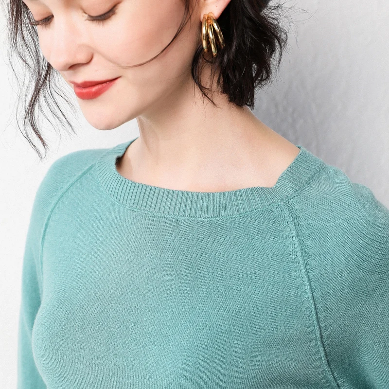 Women's sweater winter new cashmere sweater round neck pullover bottoming short sweater solid color wild loose cashmere swe