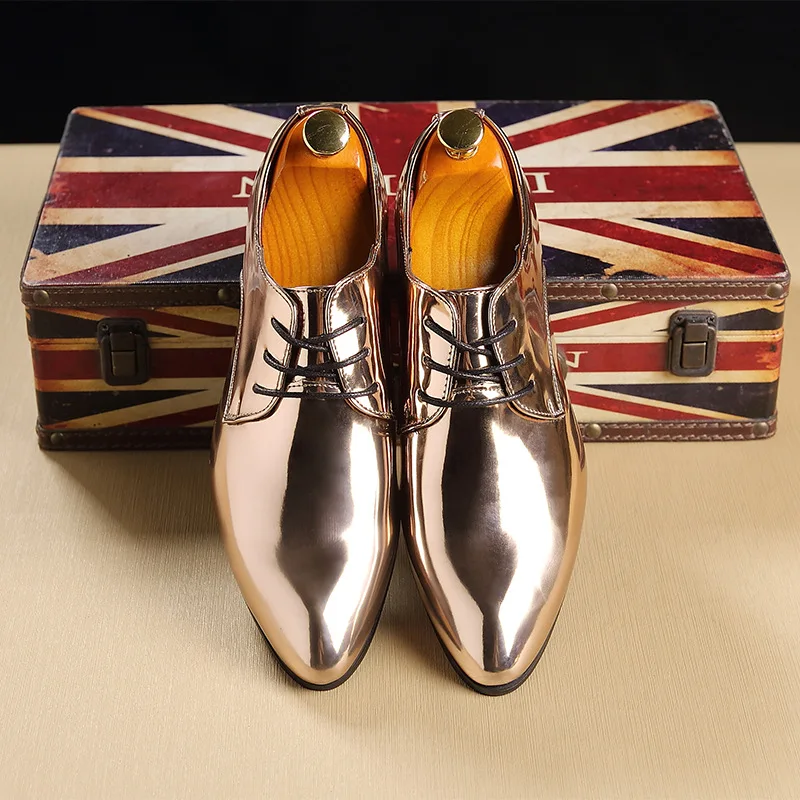 Mens Brogue Shoes Patent Leather Men Wedding Shoes Gold Blue Red White Oxfords Shoes Designer Pointed Toe Dress Big Size 37-48