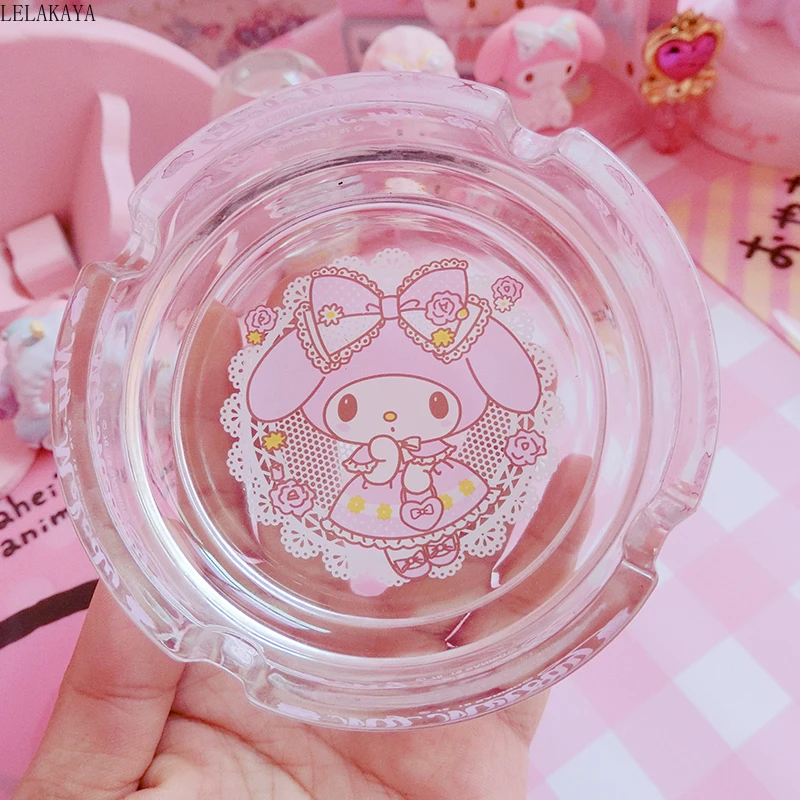 漫画かわいいおもちゃ円形ガラス灰皿アニメアクションフィギュア灰皿喫煙アクセサリー家庭のリビングルームの装飾のギフト Action Figures Aliexpress