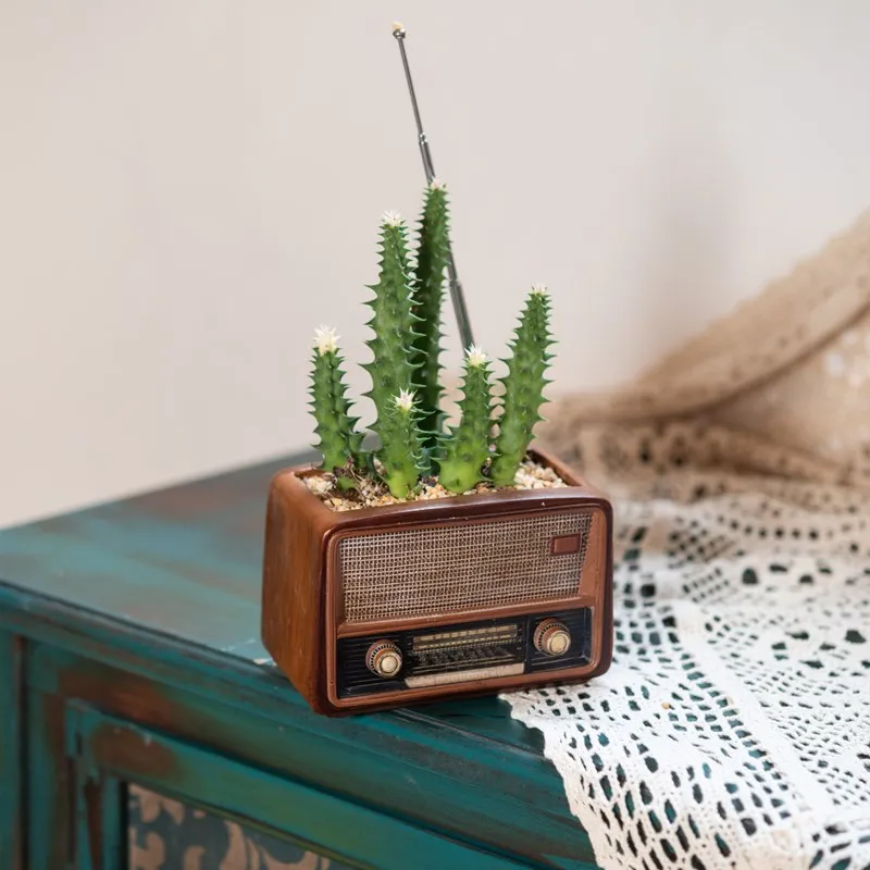 Creative Retro Radio Shape Ornaments Flower Pots Home Furnishing Personality Multi-purpose Potted Resin Crafts Decorations | Дом и сад