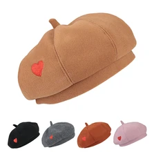 Зимняя женская шапка, шерстяной берет, женская теплая шапка для художника, шапка с вышивкой в виде сердца, восьмиугольная шапка