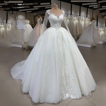 

Classic Scoop Neck Long Sleeve Heavy Beading Lace Court Train Ball Gown Vintage Wedding Dresses