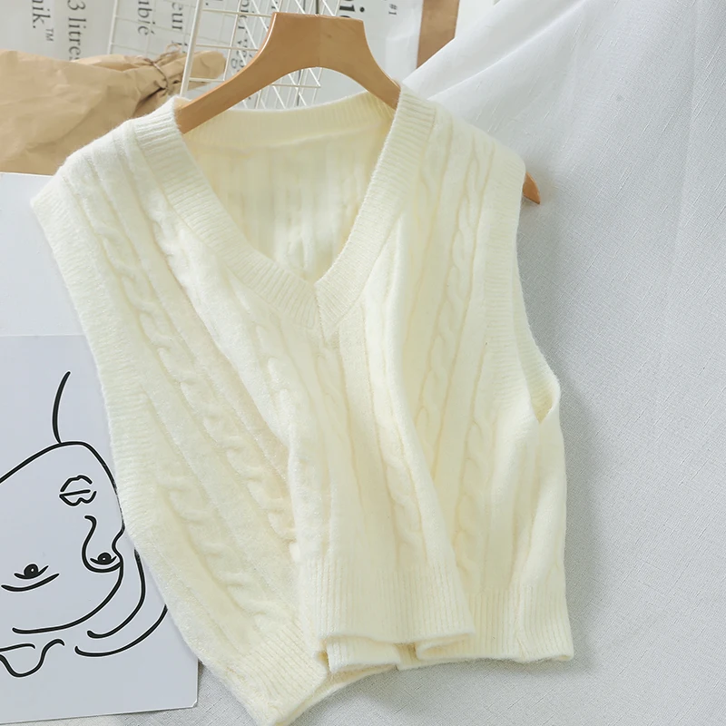 Heliar 2019 Winter Women Knitted Outerwear Vest V-Neck Pullovers Female Sleeveless Spiral Pattern Sweater For Velvet | Женская одежда